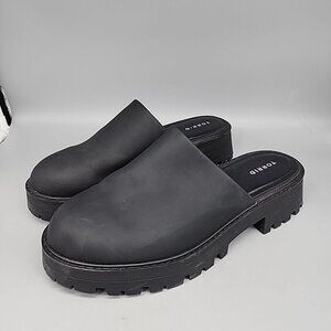 Women's Black Slip-On Shoes